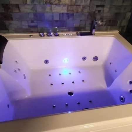 Latorre Jacuzzi Jerez דירה *