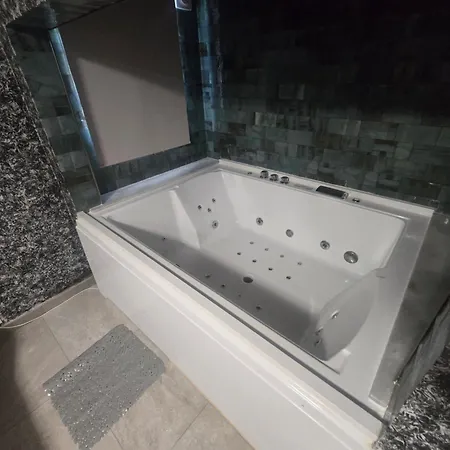 Latorre Jacuzzi Jerez * Jerez de la Frontera